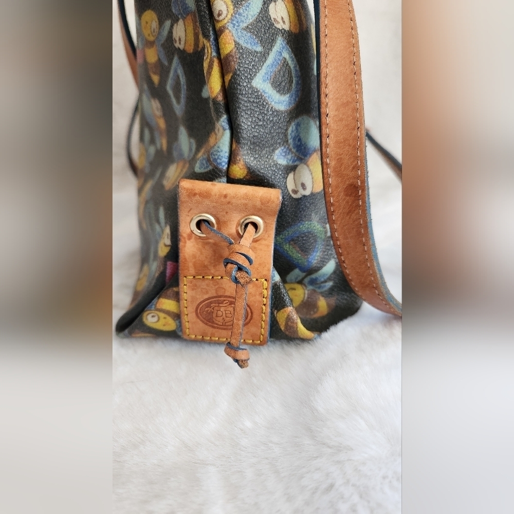 Dooney & Bourke Vintage Retired Print Black Bumble Bee Purse - Picture 7 of 16